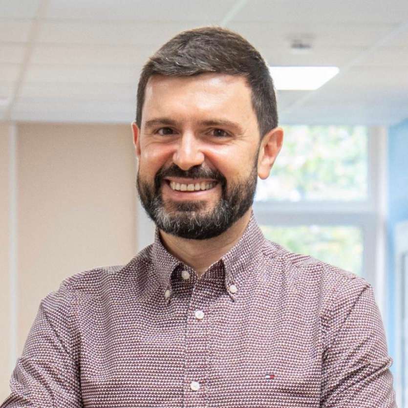 Проф. Николай Янев дм